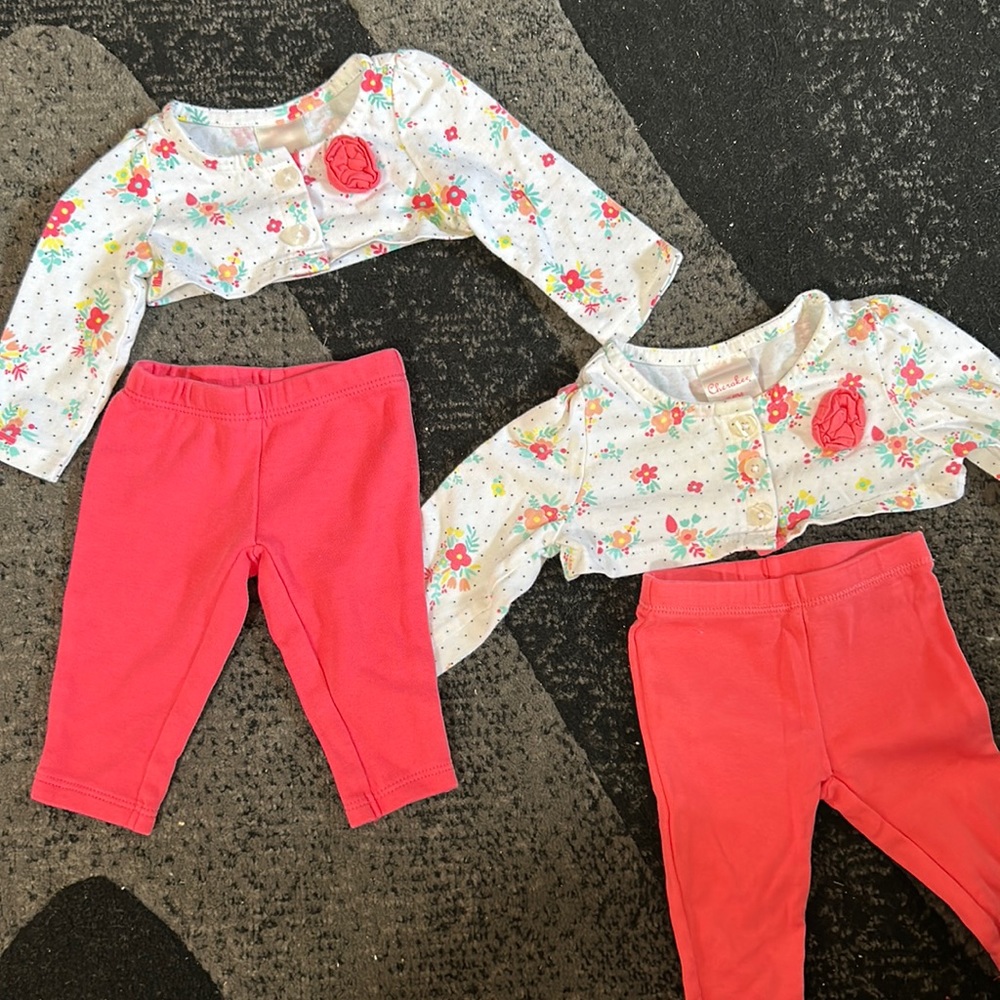 Matching sets twins - Picture 1 of 4